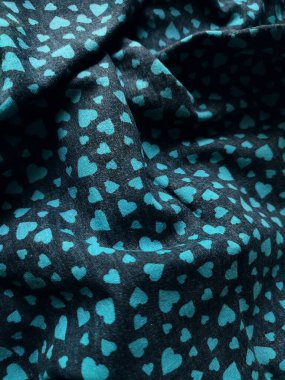 Mavi kalp ve arka plan. Romantik ve sevimli pembe kalp izi. Romantik düğün tasarımı, Sevgililer Günü.