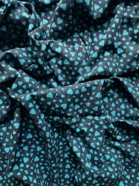 Mavi kalp ve arka plan. Romantik ve sevimli pembe kalp izi. Romantik düğün tasarımı, Sevgililer Günü.