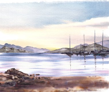 Deniz suluboya manzarası. Dağ siluetleri, liman, yatlar, balıkçı tekneleri, taşlı sahil kumlu sahil günbatımı. Kartpostal baskısı, poster, duvar kağıdı çizimleri.