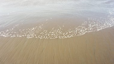 Deniz kıyısının güzel manzarası