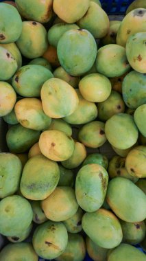 Tayland 'da yeşil mango