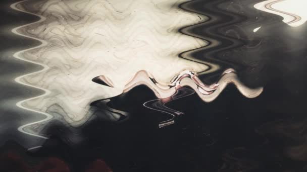 Puddle Agua Clara Oscura Cámara Lenta Composición Abstracta Ondulada — Vídeos de Stock