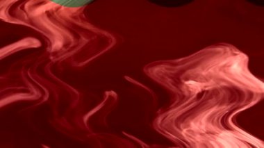 Beyaz duman, suluboya, kırmızı zemin üzerinde soyut.