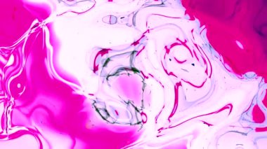 Soyut Dönen Pembe ve Beyaz Boya