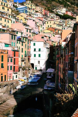 Riomaggiore, Cinque Terre, İtalya 'da renkli evler