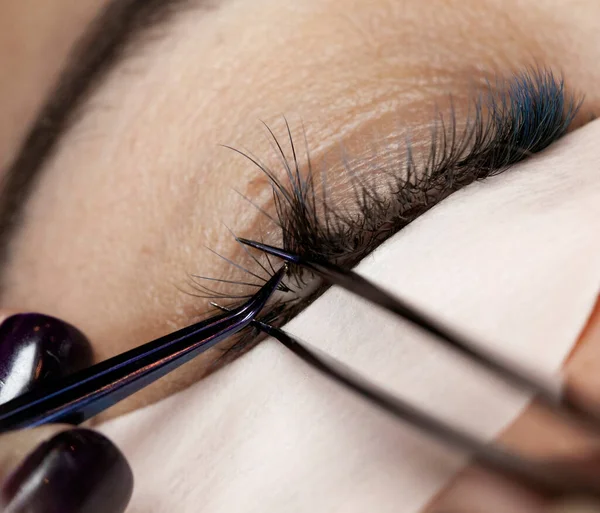 Correct Application Volume Cluster Fans Artificial Lashes Eyelash Extension Direction — Stock Photo, Image