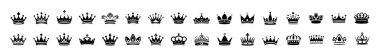 Taç simgeleri hazır. Kraliyet tacının basit, siyah siluetleri. Beyaz arkaplanda vektör çizimi izole edildi. Logolar, amblemler, amblemler için ideal. Markalaşmada, web tasarımında kullanılabilir.