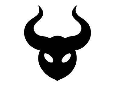 Beyaz bir arka planda izole edilmiş siyah bir şeytan yüzü. Boynuzlu şeytan kafası. Cadılar Bayramı kavramı, canavar, fantezi, minimalist tarz, vahşi, kötü. Yazdır, simge, tasarım ögesi.