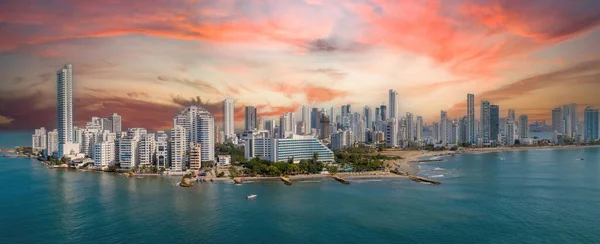 Modern Felhőkarcolók Cartagena Kolumbia Bocagrande Kerület Panoráma Légi Epikus Kilátás Jogdíjmentes Stock Képek