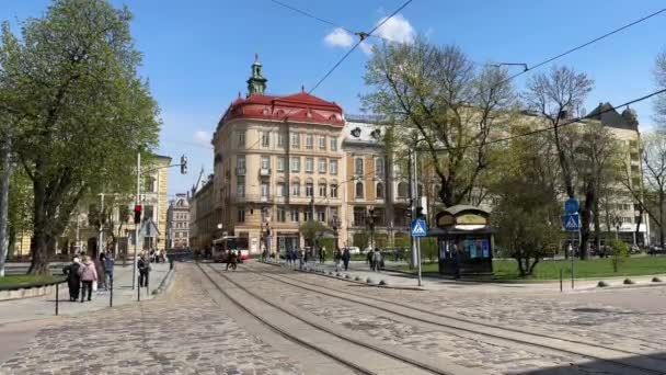 Lviv Ucrania Mayo 2023 Gente Las Calles Lviv Movimiento Peatones — Vídeos de Stock