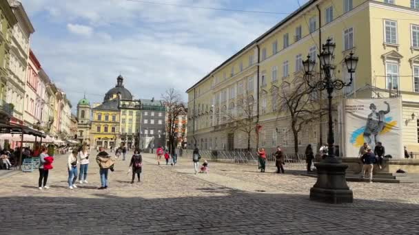 Lviv Ucrania Mayo 2023 Primer Plano Linterna Plaza Del Mercado — Vídeos de Stock