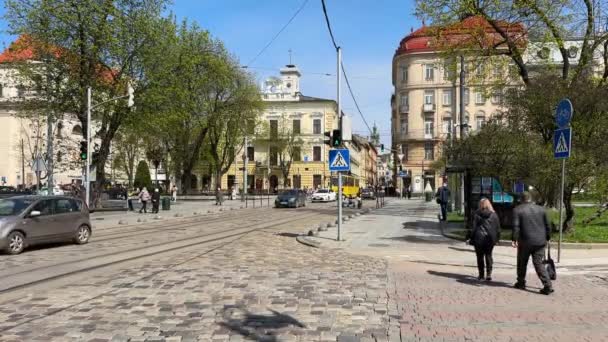 Lviv Ucrania Mayo 2023 Gente Caminando Por Las Calles Lviv — Vídeos de Stock