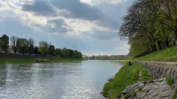 Cloudy Landscape Embankment River Uzh Uzhhorod Spring Golden Hour — Stockvideo