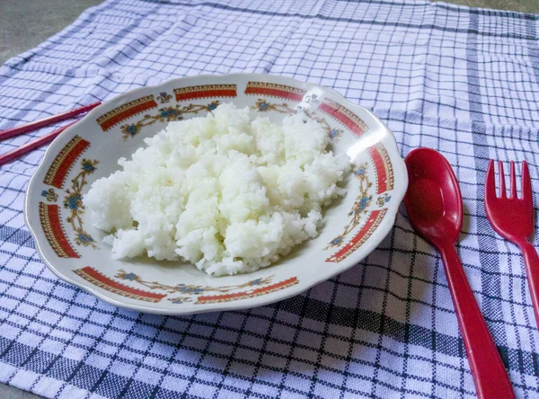 Arroz Branco Alimento Básico Indonésia Foco Suave Segundo Plano — Fotografia de Stock