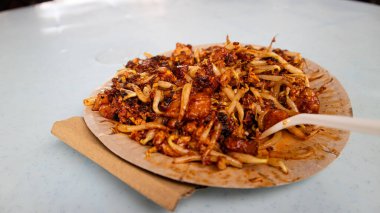 Penang Malezya kızarmış pirinç havuç kek fasulye filizi char koay kak yerel çanağı ile