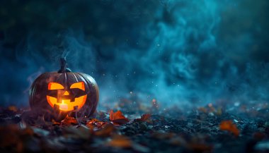  Karanlık arka plan, hafif ürkütücü duman, cadılar bayramı kavramı