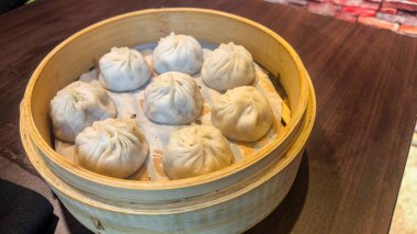 Çin böreği (Xiao Long Bao).