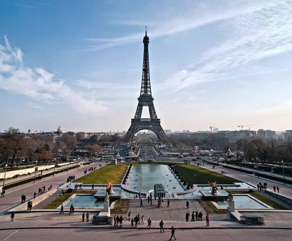 Paris Cazibesiyle Trocadero Dan Eyfel Kulesi Nin Büyüleyici Manzarası Konik — Stok fotoğraf