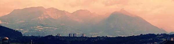 Impresionante Vista Panorámica Que Muestra Las Majestuosas Montañas Saboya Toda — Foto de Stock