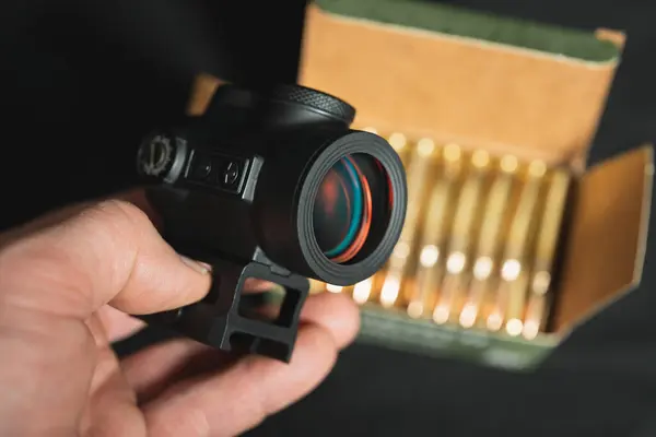 Red Dot Sight Hand Firearms 56X45Mm Ammo Box Close Photo — Stock Photo, Image