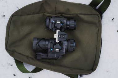 Modern milimetrik gece görüşü aygıtı ve termal görüntüleyici. 