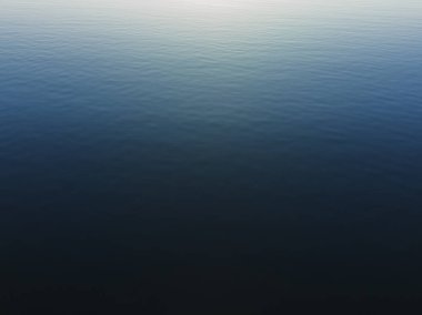 Fotoğraf arkaplan dokusu, sakin Baltık denizi. Drone fotoğrafı. 