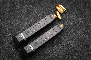 Baltık, 6 Nisan 2025. Avusturya Glock tabancasından 9mm 'lik şarjörler..