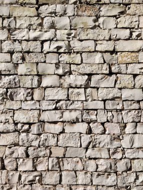Eski Bir Aydınlık Taş Duvarın Dikey Arkaplanı.