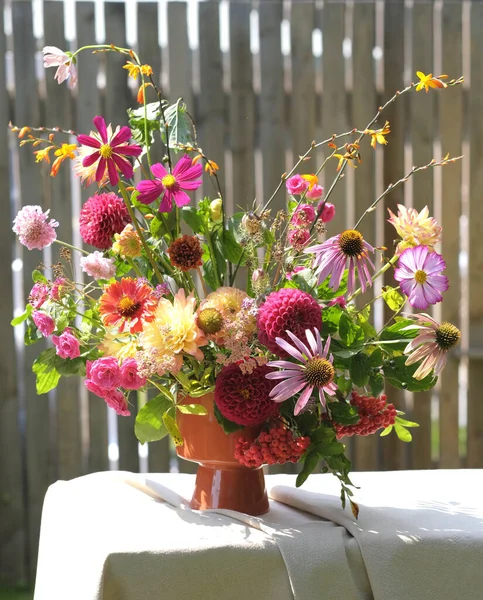 Composition Autumn Flowers Vase Leg — Stock Photo, Image