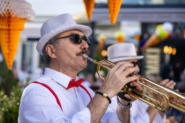 Karnaval 'da Yürüyen Bandonun Kapanışı