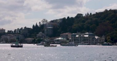 İstanbul 'da Konak ve Tekneler
