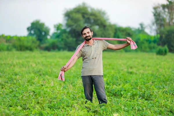 Махараштра Виглядає Фермером Щасливим Фермером Стоїть Фермі Cwopea — стокове фото