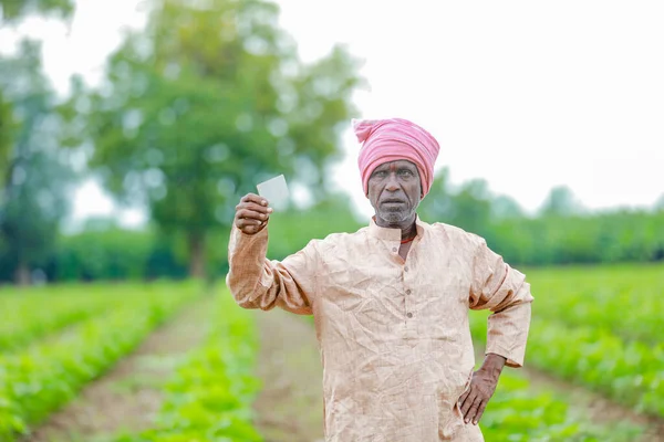 Indian Farmer Holding Atm Card Hands Happy Indian Farmer Poor — Stock Photo, Image