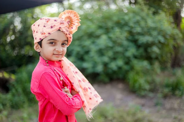 Felice Figlio Contadino Indiano Indossare Sehra Bambini Maharashtrian Bambini Felici — Foto Stock