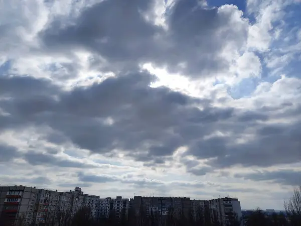 Gökyüzündeki bulutlar