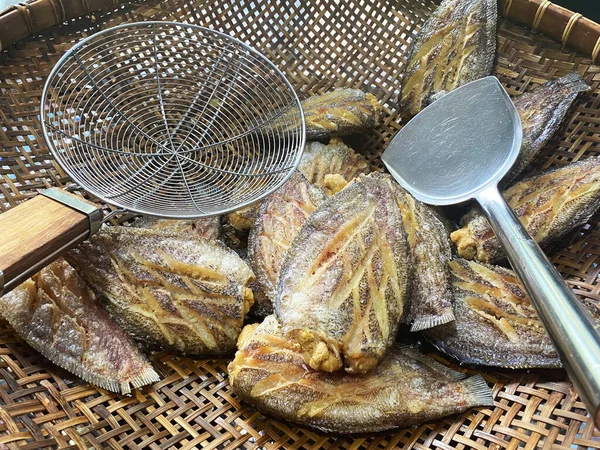 Snakeskin Gourami Pectoralis Seco Frito Aceite Vegetal Comida Asiática Cocina — Foto de Stock