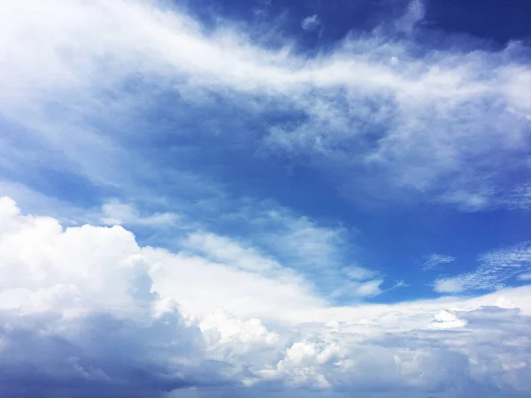 Tempo Natural Com Nuvens Brancas — Fotografia de Stock
