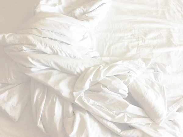 Морщинистое Грязное Одеяло Спальне После Пробуждения Утром Сна Длинной Ночи — стоковое фото