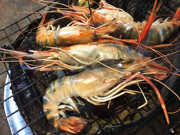 Shrimp on the burner ,Grilled shrimp seafood dishes.