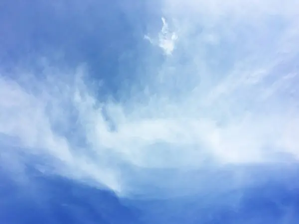 Weiße Wolken Und Blauer Himmel Hintergrund — Stockfoto