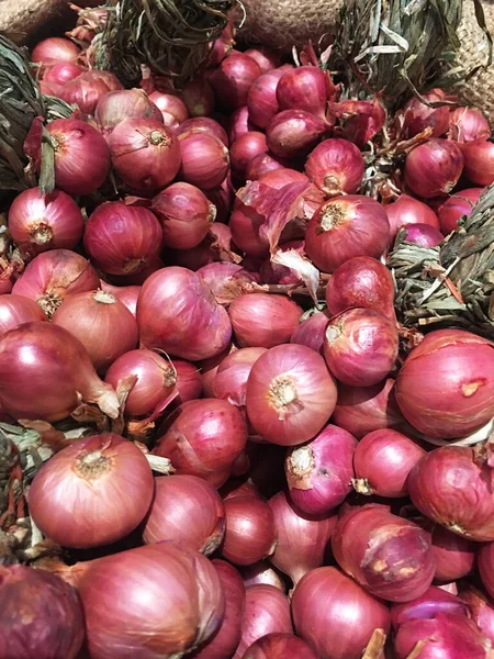 Shallots are an important cash crop Of Southeast Asia. Thailand exports shallots.