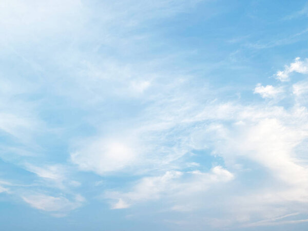 Небо голубой фон. Естественный фон яркий, Таиланд.