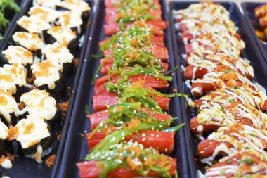 Somon Suşi. Roll and Shrimp Tempura, Sokak Yiyecekleri