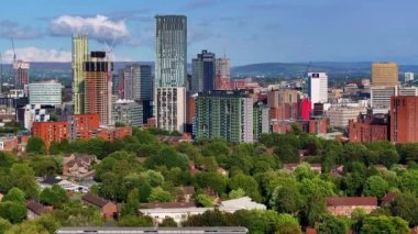 Manchester, Birleşik Krallık 'ın modern şehrinin hava manzarası. 