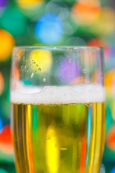 Slavnostní Šampaňské Skleněný Toust Barevnými Vánočními Bokeh Ligh — Stock fotografie