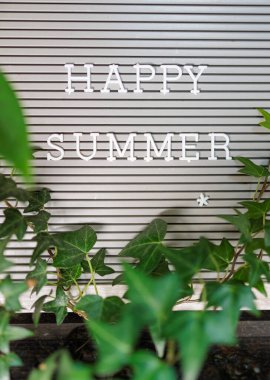 Mutlu Yaz 2024 Harf Tahtası İşareti