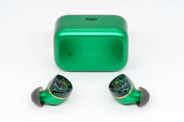 Noble FoKus Rex5 Sürücü kulaklıkları, ANC gürültüsü iptal ediliyor