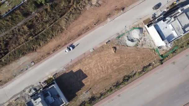 Ένα Drone Θέα Από Κορυφαίο Ύψος Της Αστικής Περιοχής Συμπεριλαμβανομένων — Αρχείο Βίντεο