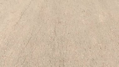 Yoldaki çatlaklar Rawalpindi Pakistan 20 Aralık 2024 