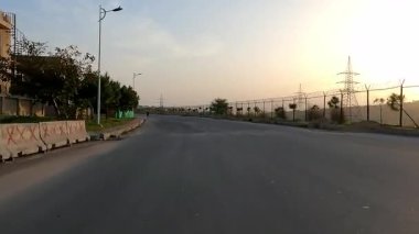 2 Nisan 2025 Rawalpindi Rawalpindi Pakistan Şehir Arası Şehir Yolunda Motosiklet Sürüşü